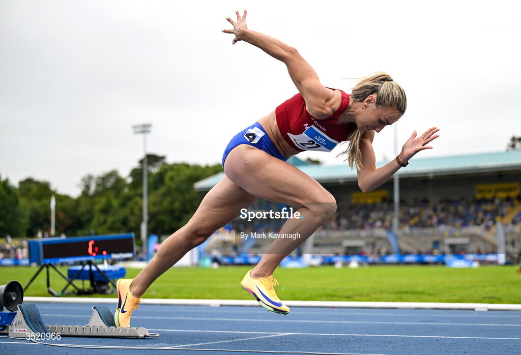 25 July 2026; Sharlene Mawdsley of Newport A.C. competing in the 200m during day one of the 123.ie National Senior Track & Field Championships 2026 at Morton Stadium in Dublin. Photo by Mark Kavanagh/Sportsfile