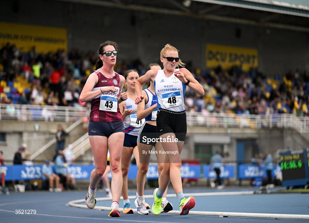 25 July 2026; Aisling Lane of Mullingar Harriers A.C., left, and Kate Veale of West Waterford A.C. during day one of the 123.ie National Senior Track & Field Championships 2026 at Morton Stadium in Dublin. Photo by Mark Kavanagh/Sportsfile