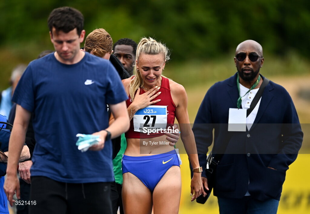 25 July 2026; Sharlene Mawdsley of Newport A.C., Tipperary, reacts after pulling out of the women's 200m final during day one of the 123.ie National Senior Track & Field Championships 2026 at Morton Stadium in Dublin. Photo by Tyler Miller/Sportsfile