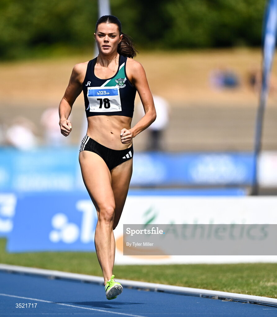 25 July 2026; Alex O'Neill of Limerick Track A.C., Limerick, competes in the women's 800m heats during day one of the 123.ie National Senior Track & Field Championships 2026 at Morton Stadium in Dublin. Photo by Tyler Miller/Sportsfile
