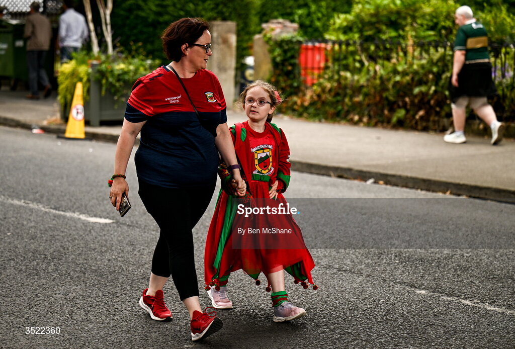 26 July 2026; Mayo supporters arrive ahead of the GAA Football All-Ireland Senior Championship final match between Kerry and Mayo at Croke Park in Dublin. Photo by Ben McShane/Sportsfile