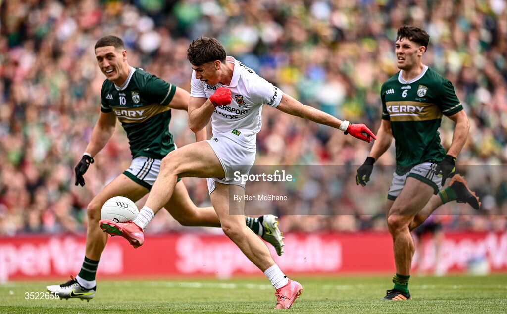 26 July 2026; Sam Callinan of Mayo kicks a point during the GAA Football All-Ireland Senior Championship final match between Kerry and Mayo at Croke Park in Dublin. Photo by Ben McShane/Sportsfile