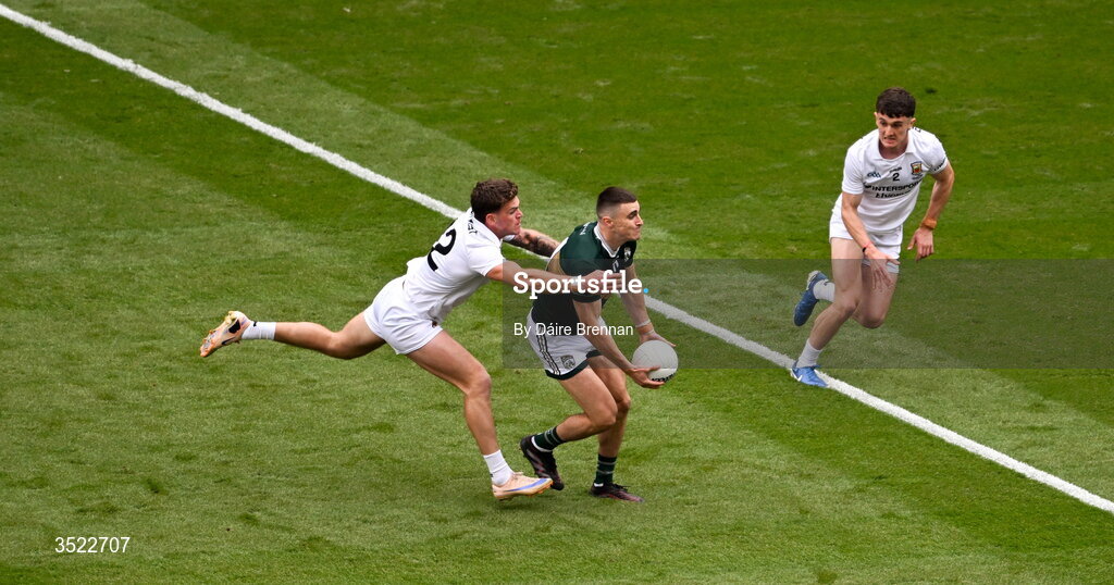 26 July 2026; Seán O'Shea of Kerry in action against Jordan Flynn of Mayo during the GAA Football All-Ireland Senior Championship final match between Kerry and Mayo at Croke Park in Dublin. Photo by Daire Brennan/Sportsfile