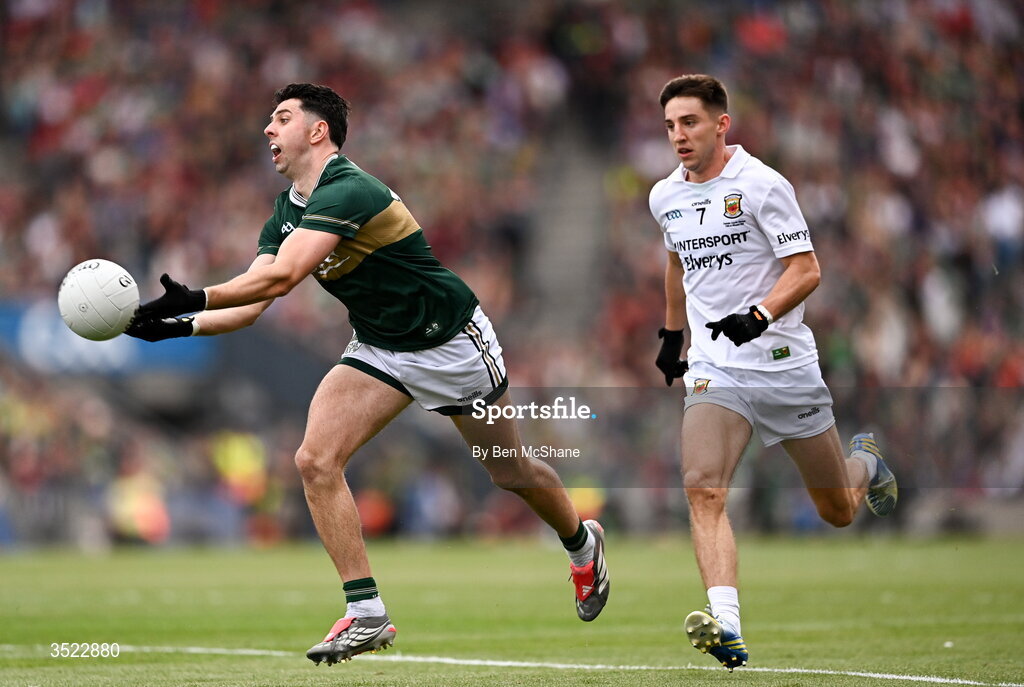 26 July 2026; Dylan Geaney of Kerry in action against Enda Hession of Mayo during the GAA Football All-Ireland Senior Championship final match between Kerry and Mayo at Croke Park in Dublin. Photo by Ben McShane/Sportsfile