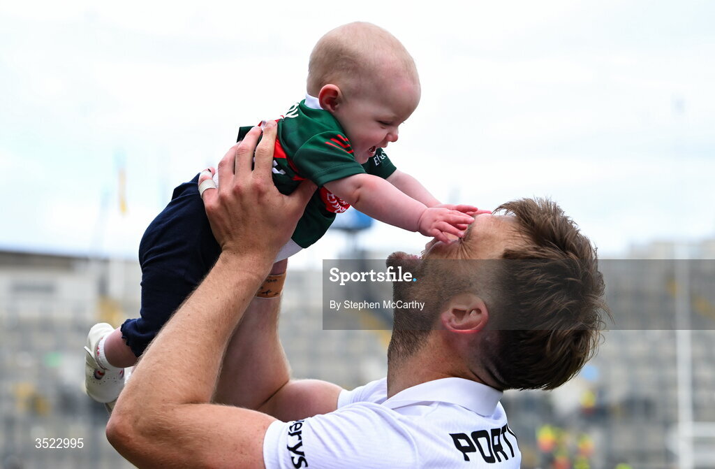 26 July 2026; Aidan O'Shea of Mayo with his daughter Romee after the GAA Football All-Ireland Senior Championship final match between Kerry and Mayo at Croke Park in Dublin. Photo by Stephen McCarthy/Sportsfile