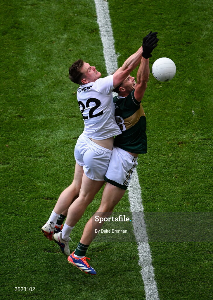 26 July 2026; Mark O'Shea of Kerry in action against Matthew Ruane of Mayo during the GAA Football All-Ireland Senior Championship final match between Kerry and Mayo at Croke Park in Dublin. Photo by Daire Brennan/Sportsfile