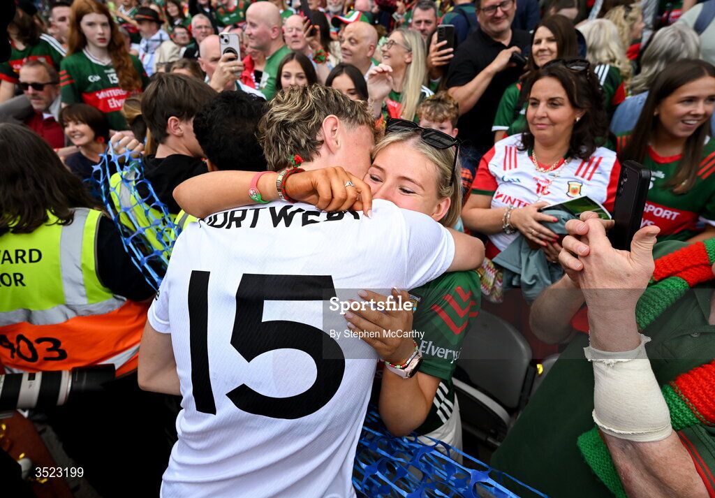 26 July 2026; Kobe McDonald of Mayo celebrates with his girlfriend Leah Maheady after the GAA Football All-Ireland Senior Championship final match between Kerry and Mayo at Croke Park in Dublin. Photo by Stephen McCarthy/Sportsfile