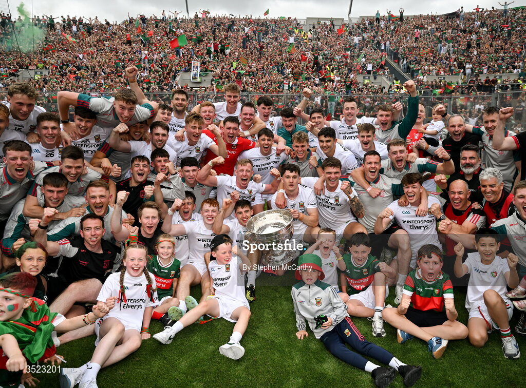 26 July 2026; Mayo players celebrate with the Sam Maguire cup after the GAA Football All-Ireland Senior Championship final match between Kerry and Mayo at Croke Park in Dublin. Photo by Stephen McCarthy/Sportsfile