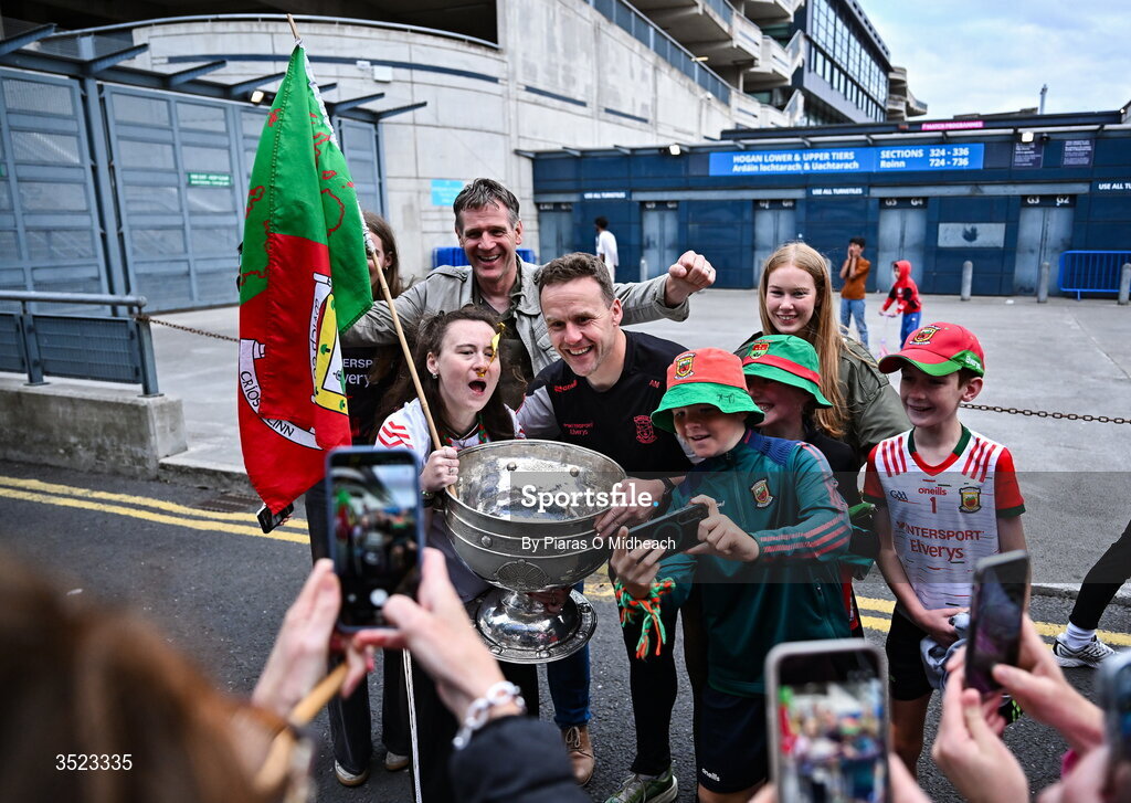 26 July 2026; Mayo manager Andy Moran bring the Sam Maguire Cup to supporters after the GAA Football All-Ireland Senior Championship final match between Kerry and Mayo at Croke Park in Dublin. Photo by Piaras Ó Mídheach/Sportsfile