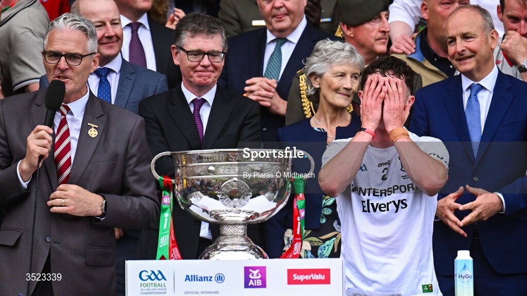 26 July 2026; Mayo captain Jack Coyne prepares to lift the Sam Maguire Cup after victory in the GAA Football All-Ireland Senior Championship final match between Kerry and Mayo at Croke Park in Dublin. Photo by Piaras Ó Mídheach/Sportsfile