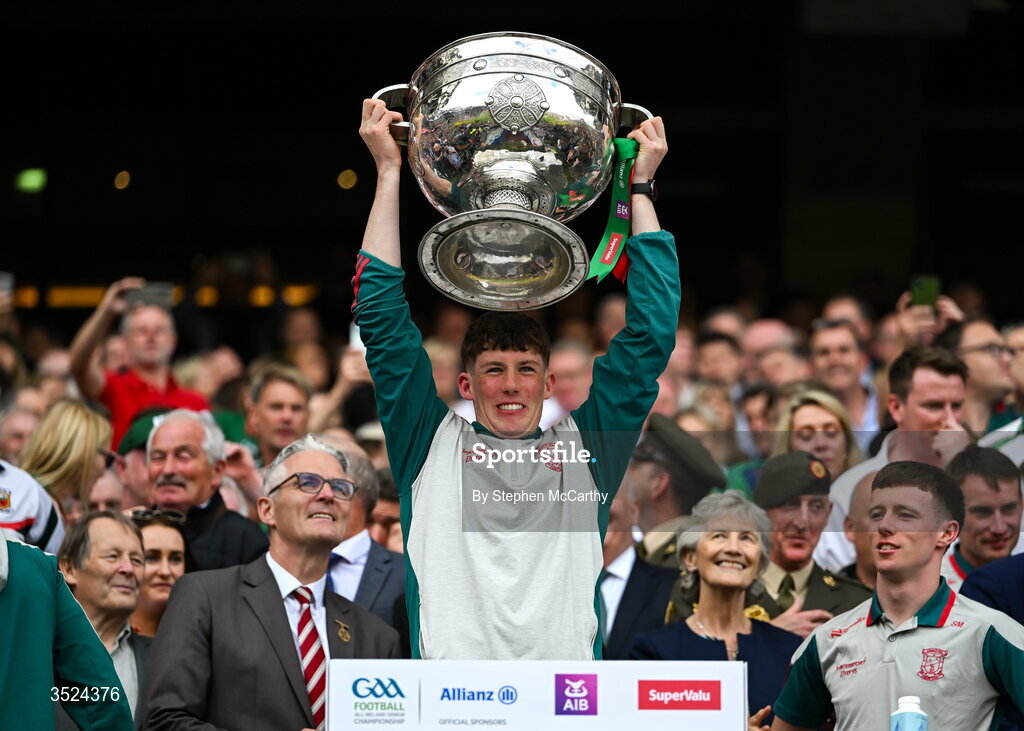 26 July 2026; Seamus Howard of Mayo lifts the Sam Maguire Cup following the GAA Football All-Ireland Senior Championship final match between Kerry and Mayo at Croke Park in Dublin. Photo by Stephen McCarthy/Sportsfile