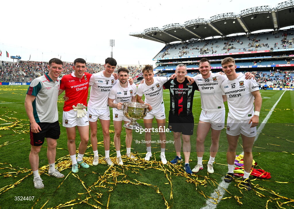 26 July 2026; Mayo players celebrate with the Sam Maguire Cup following the GAA Football All-Ireland Senior Championship final match between Kerry and Mayo at Croke Park in Dublin. Photo by Stephen McCarthy/Sportsfile