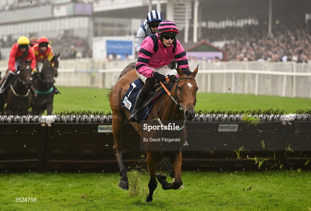27 July 2026; Timurshah, with Conor Smithers up, on their way to winning the EASYFIX Iggy Daly Handicap Hurdle on day one of the Galway Races Summer Festival at Ballybrit Racecourse in Galway. Photo by David Fitzgerald/Sportsfile