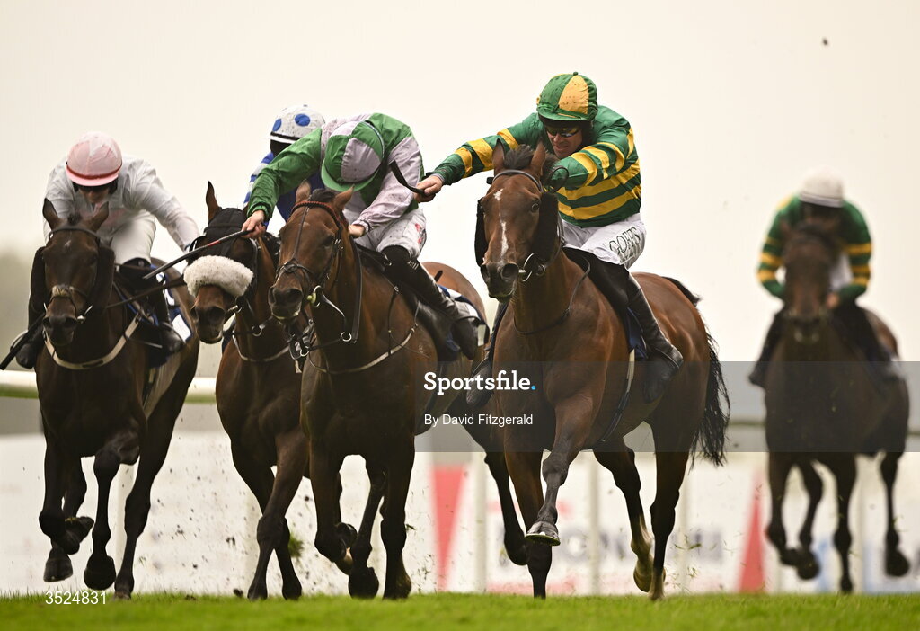 27 July 2026; Comfort Zone, with Derek O'Connor up, right, on their way to winning the Connacht Hotel Handicap during day one of the Galway Races Summer Festival at Ballybrit Racecourse in Galway. Photo by David Fitzgerald/Sportsfile
