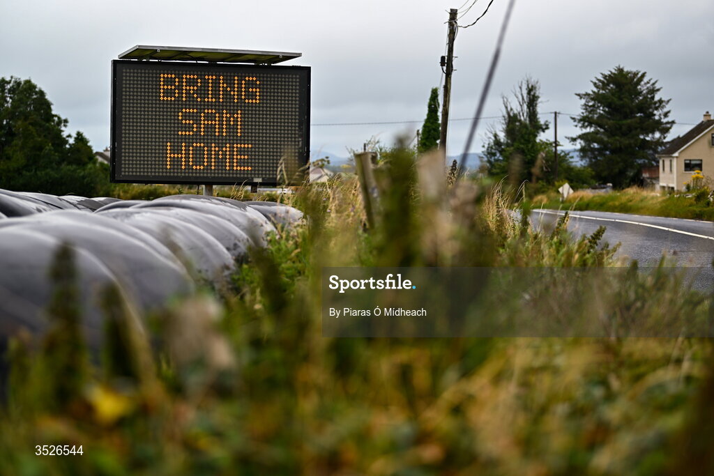27 July 2026; A sign near Bellanagare before the homecoming celebrations of the All-Ireland Senior Football Champions at Hastings Insurance MacHale Park in Castlebar, Mayo. Photo by Piaras Ó Mídheach/Sportsfile