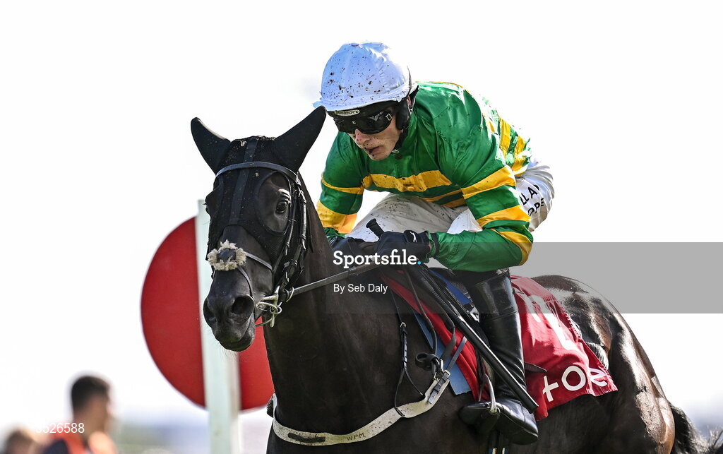 29 July 2026; Venusienne, with Harry Cobden up, on their way to winning the Tote Irish EBF Mares Handicap Hurdle during day three of the Galway Races Summer Festival at Ballybrit Racecourse in Galway. Photo by Seb Daly/Sportsfile