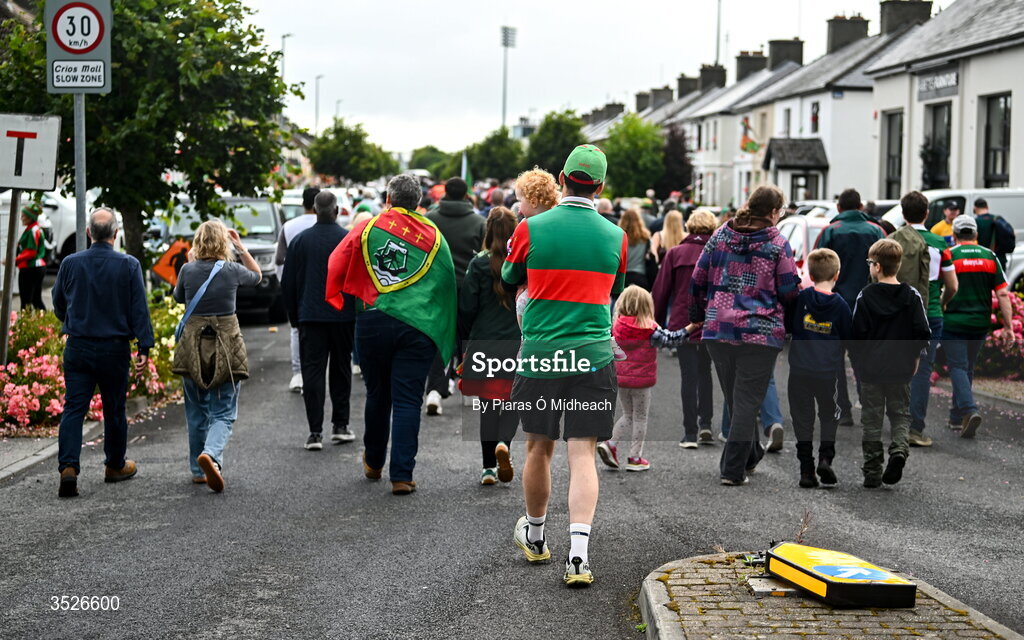 27 July 2026; Supporters make their way to the stadium for the homecoming celebrations of the All-Ireland Senior Football Champions at Hastings Insurance MacHale Park in Castlebar, Mayo. Photo by Piaras Ó Mídheach/Sportsfile