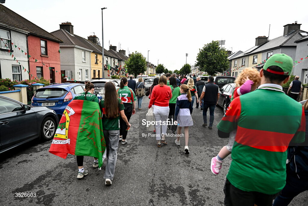 27 July 2026; Supporters make their way to the stadium for the homecoming celebrations of the All-Ireland Senior Football Champions at Hastings Insurance MacHale Park in Castlebar, Mayo. Photo by Piaras Ó Mídheach/Sportsfile