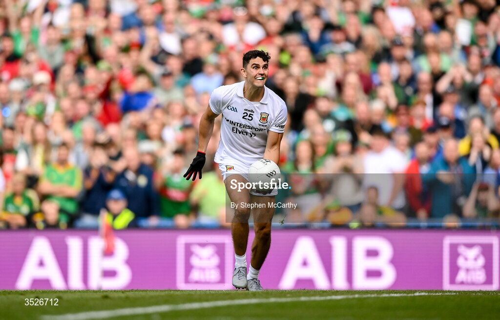 26 July 2026; Tommy Conroy of Mayo fists the final point of the game during the GAA Football All-Ireland Senior Championship final match between Kerry and Mayo at Croke Park in Dublin. Photo by Stephen McCarthy/Sportsfile