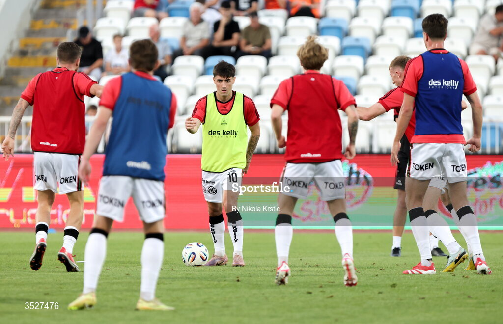 30 July 2026; Dawson Devoy of Bohemians, centre, before the UEFA Conference League Second Qualifying Round second leg match between Ballkani and Bohemians at Fadil Vokrri Stadium in Pristina, Kosovo. Photo by Nikola Krstic/Sportsfile