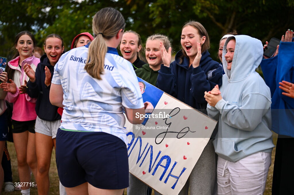 30 July 2026; Hannah Wilson with supporters after an Leinster rugby women open training session at Kings Hospital School in Dublin. Photo by Shauna Clinton/Sportsfile