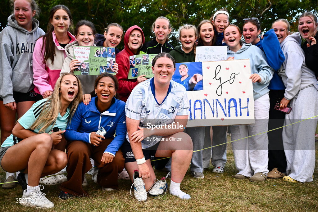 30 July 2026; Hannah Wilson with supporters after an Leinster rugby women open training session at Kings Hospital School in Dublin. Photo by Shauna Clinton/Sportsfile
