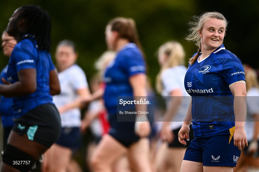 30 July 2026; Caoimhe McCormack, centre, and team-mates during an Leinster rugby women open training session at Kings Hospital School in Dublin. Photo by Shauna Clinton/Sportsfile
