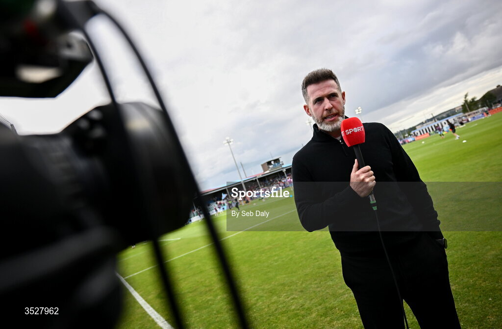 31 July 2026; Shamrock Rovers manager Stephen Bradley is interviewed before the SSE Airtricity Men’s Premier Division match between Drogheda United and Shamrock Rovers at Sullivan & Lambe Park in Drogheda, Louth. Photo by Seb Daly/Sportsfile