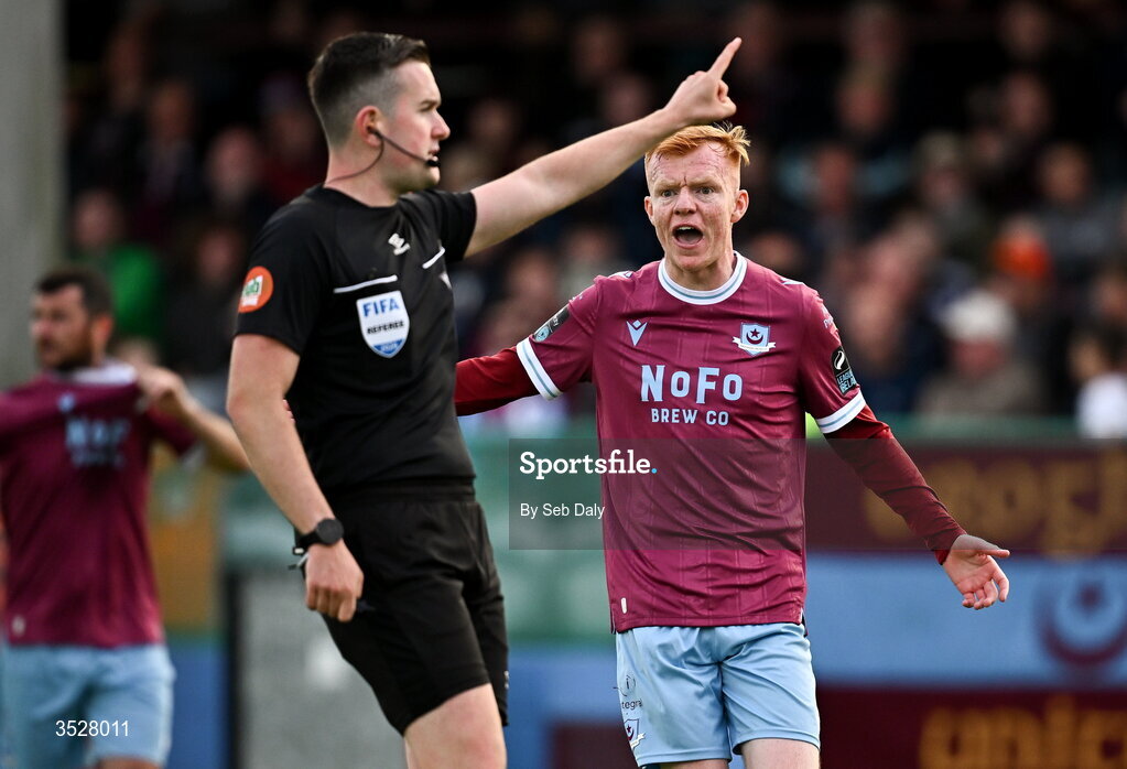 31 July 2026; Shane Farrell of Drogheda United remonstrates with referee Aaron O'Dowd during the SSE Airtricity Men’s Premier Division match between Drogheda United and Shamrock Rovers at Sullivan & Lambe Park in Drogheda, Louth. Photo by Seb Daly/Sportsfile