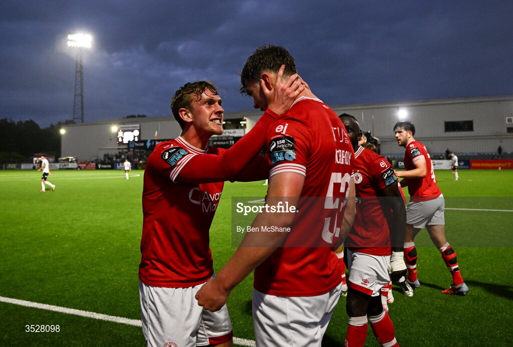 31 July 2026; Gareth McElroy of Sligo Rovers celebrates with team-mate Daire Patton after scoring their side's first goal during the SSE Airtricity Premier Division match between Dundalk and Sligo Rovers at Oriel Park in Dundalk, Louth. Photo by Ben McShane/Sportsfile