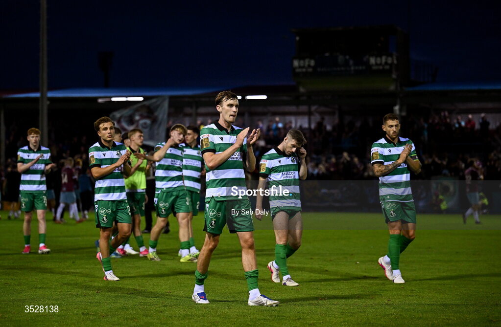 31 July 2026; Matt Healy of Shamrock Rovers, centre, and teammates after the SSE Airtricity Men’s Premier Division match between Drogheda United and Shamrock Rovers at Sullivan & Lambe Park in Drogheda, Louth. Photo by Seb Daly/Sportsfile