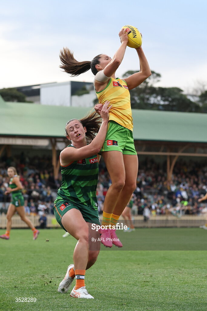 1 August 2026; Kate Hore of Australia in action against Kayleigh Cronin of Ireland during the AFLW test match between Australia and Ireland at the North Sydney Oval in Sydney, Australia. Photo by Darrian Traynor/Getty Images/AFL Photos via Sportsfile
