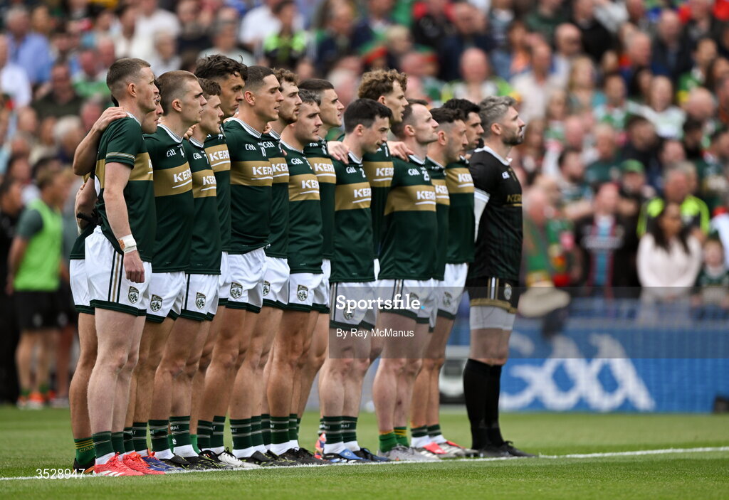 26 July 2026; The Kerry 'starting 15' stand for the playing of Amhrán na bhFiann before the GAA Football All-Ireland Senior Championship final match between Kerry and Mayo at Croke Park in Dublin. Photo by Ray McManus/Sportsfile