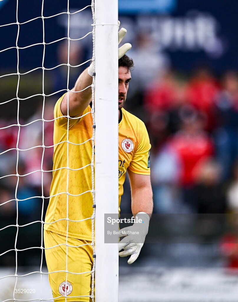 31 July 2026; Sligo Rovers goalkeeper Sam Sargeant during the SSE Airtricity Premier Division match between Dundalk and Sligo Rovers at Oriel Park in Dundalk, Louth. Photo by Ben McShane/Sportsfile