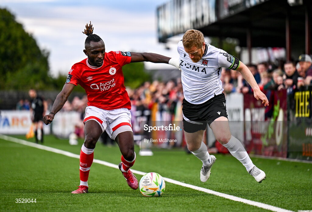 31 July 2026; Daryl Horgan of Dundalk and Jeannot Esua of Sligo Rovers during the SSE Airtricity Premier Division match between Dundalk and Sligo Rovers at Oriel Park in Dundalk, Louth. Photo by Ben McShane/Sportsfile