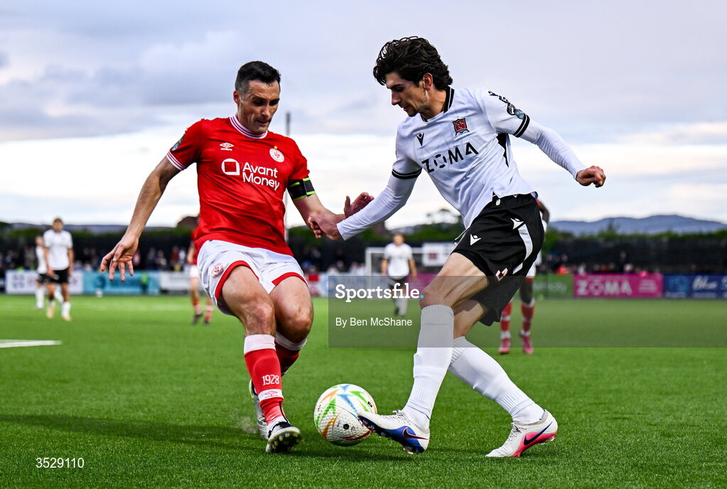 31 July 2026; Harry Groome of Dundalk and Carl McHugh of Sligo Rovers during the SSE Airtricity Premier Division match between Dundalk and Sligo Rovers at Oriel Park in Dundalk, Louth. Photo by Ben McShane/Sportsfile