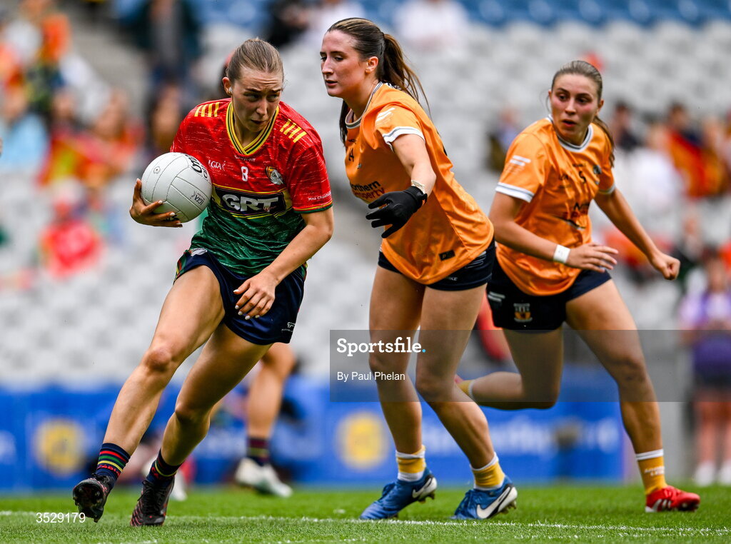 2 August 2026; Róisín Bailey of Carlow in action against Maria O'Neill of Antrim during the LGFA TG4 All-Ireland Junior Championship final match between Antrim and Carlow at Croke Park in Dublin. Photo by Paul Phelan/Sportsfile