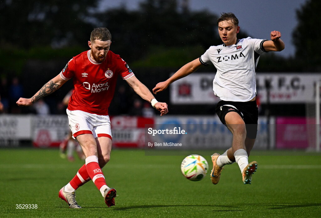 31 July 2026; Jamie McGonigle of Sligo Rovers and Ronan Teahan of Dundalk during the SSE Airtricity Premier Division match between Dundalk and Sligo Rovers at Oriel Park in Dundalk, Louth. Photo by Ben McShane/Sportsfile