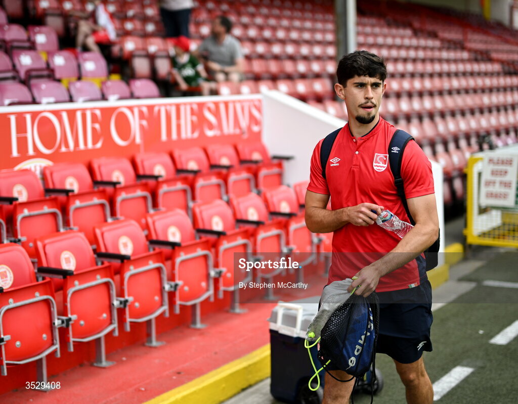 2 August 2026; Sean McHale of St Patrick's Athletic arrives for the SSE Airtricity Men's Premier Division match between St Patrick's Athletic and Derry City at Richmond Park in Dublin. Photo by Stephen McCarthy/Sportsfile