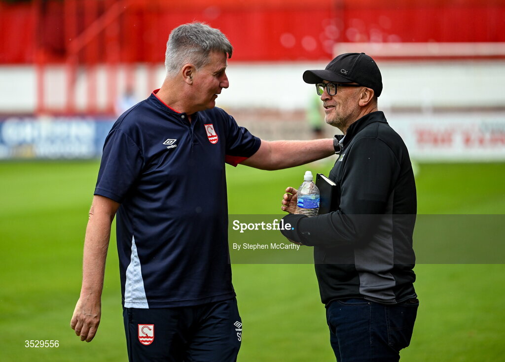 2 August 2026; St Patrick's Athletic manager Stephen Kenny with match delegate Martin Connolly before the SSE Airtricity Men's Premier Division match between St Patrick's Athletic and Derry City at Richmond Park in Dublin. Photo by Stephen McCarthy/Sportsfile