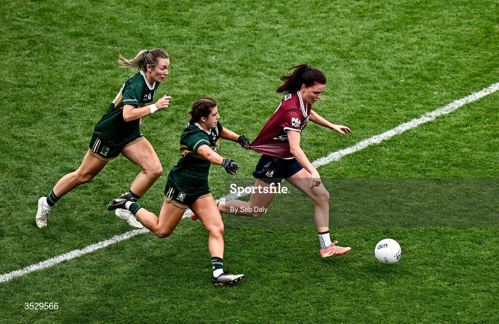 2 August 2026; Eva Noone of Galway is pulled back by Kerry's Róisín Rahilly during the LGFA TG4 All-Ireland Senior Championship final match between Galway and Kerry at Croke Park in Dublin. Photo by Seb Daly/Sportsfile
