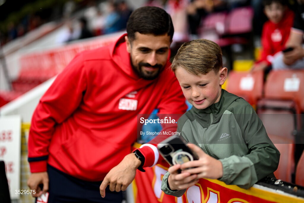 2 August 2026; A St Patrick's Athletic supporter with Zack Elbouzedi before the SSE Airtricity Men's Premier Division match between St Patrick's Athletic and Derry City at Richmond Park in Dublin. Photo by Stephen McCarthy/Sportsfile