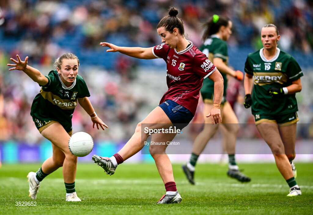 2 August 2026; Róisín Leonard of Galway in action against Niamh Carmody of Kerry during the LGFA TG4 All-Ireland Senior Championship final match between Galway and Kerry at Croke Park in Dublin. Photo by Shauna Clinton/Sportsfile