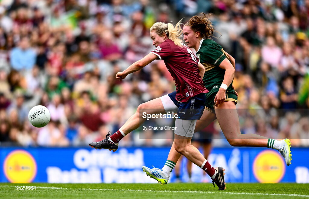 2 August 2026; Louise Ward of Galway has a shot on goal despite pressure from Síofra O’Shea of Kerry during the LGFA TG4 All-Ireland Senior Championship final match between Galway and Kerry at Croke Park in Dublin. Photo by Shauna Clinton/Sportsfile