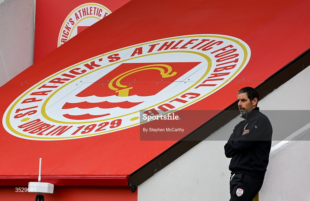 2 August 2026; Derry City manager Tiernan Lynch during the SSE Airtricity Men's Premier Division match between St Patrick's Athletic and Derry City at Richmond Park in Dublin. Photo by Stephen McCarthy/Sportsfile