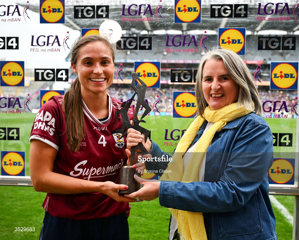 2 August 2026; Kate Geraghty of Galway receives the Player of the Match award from Lís Ní Dhálaigh, Director of Marketing, TG4, following the LGFA TG4 All-Ireland Senior Championship final match between Galway and Kerry at Croke Park in Dublin. Photo by Shauna Clinton/Sportsfile