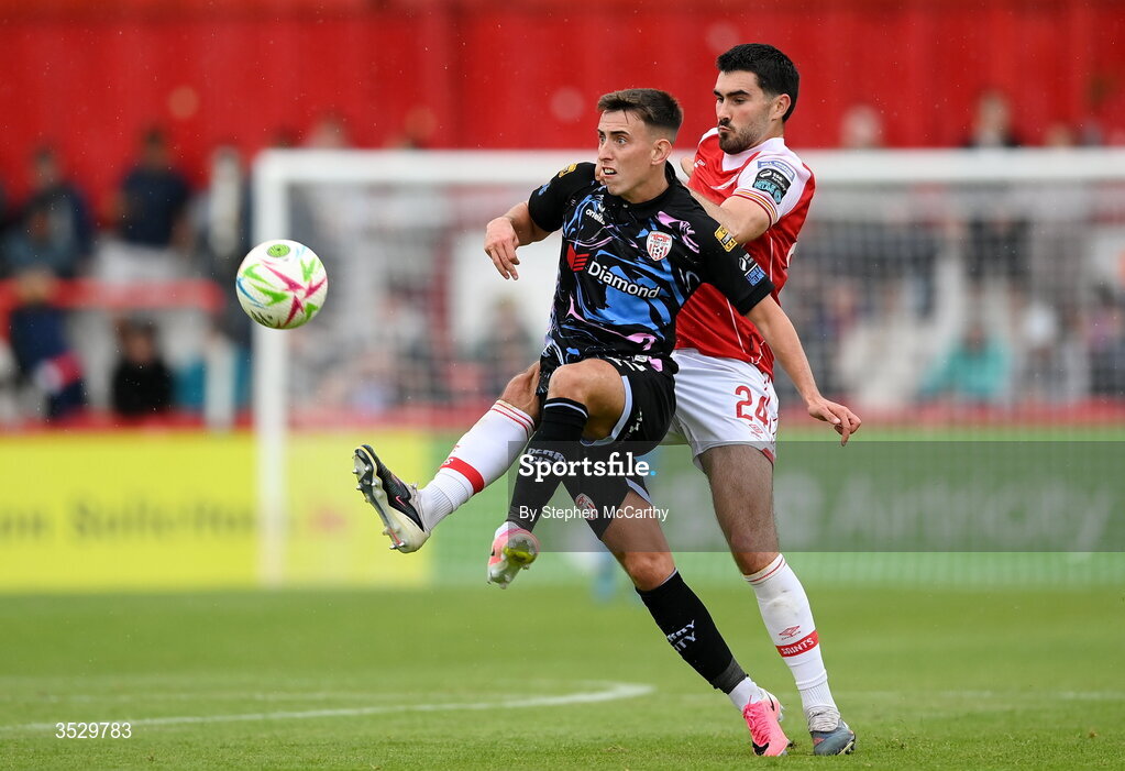 2 August 2026; Darragh Burns of Derry City in action against Luke Turner of St Patrick's Athletic during the SSE Airtricity Men's Premier Division match between St Patrick's Athletic and Derry City at Richmond Park in Dublin. Photo by Stephen McCarthy/Sportsfile