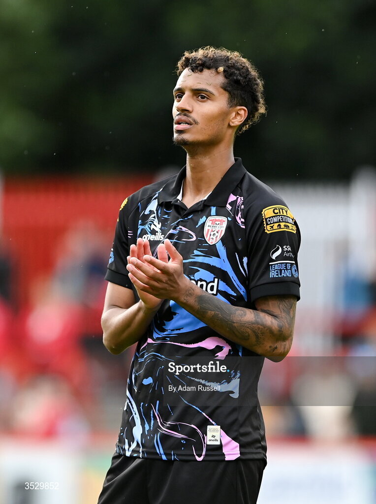 2 August 2026; Brooklyn Lyons-Foster of Derry City acknowledges his side's supporters after the SSE Airtricity Men's Premier Division match between St Patrick's Athletic and Derry City at Richmond Park in Dublin. Photo by Adam Russell/Sportsfile