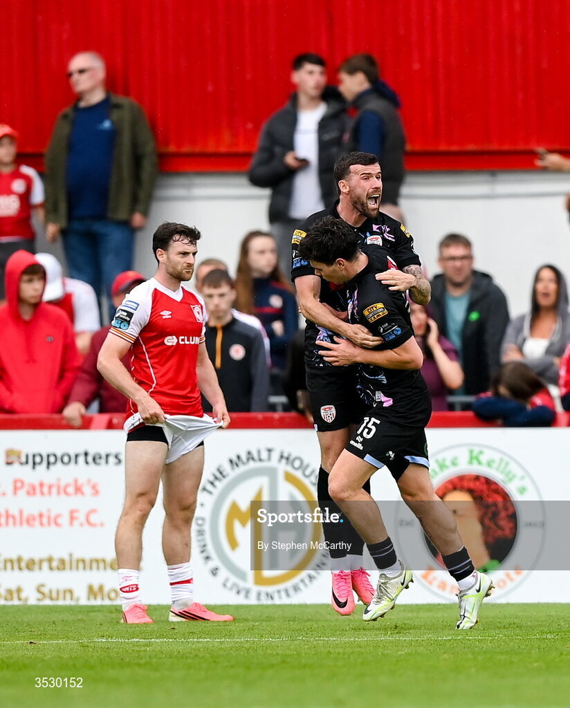 2 August 2026; James Clarke, 15, of Derry City celebrates with team-mate Patrick McClean after scoring their side's first goal during the SSE Airtricity Men's Premier Division match between St Patrick's Athletic and Derry City at Richmond Park in Dublin. Photo by Stephen McCarthy/Sportsfile