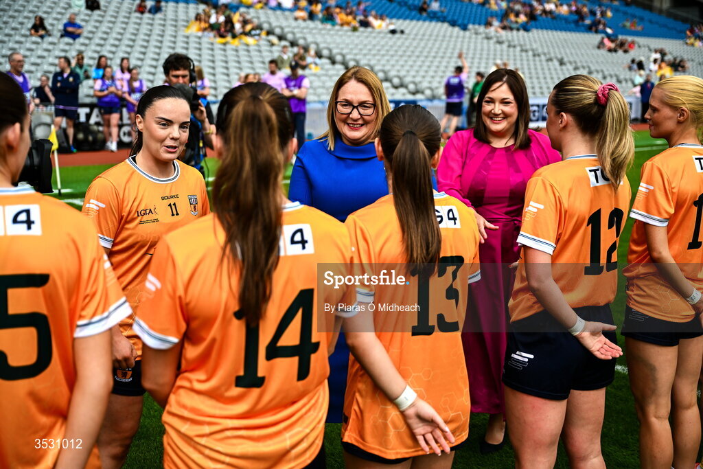 2 August 2026; Trina Murray, LGFA President and Deirdre Ní Choistín, CEO TG4, right, meet the Antrim players before the LGFA TG4 All-Ireland Junior Championship final match between Antrim and Carlow at Croke Park in Dublin. Photo by Piaras Ó Mídheach/Sportsfile